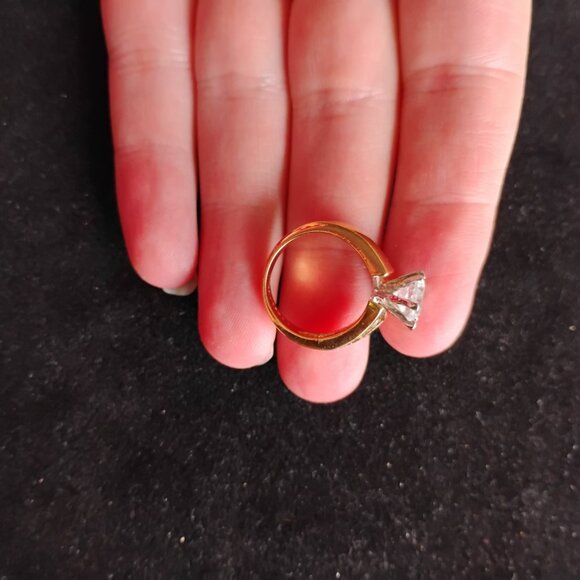 Womens size 6 18k electro gold plated ring with stones - Picture 5 of 5